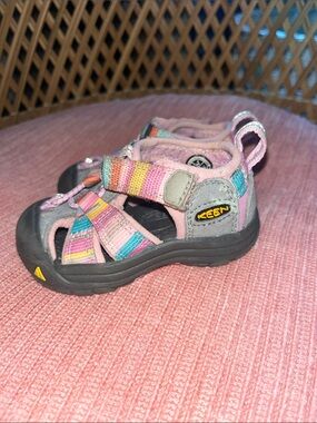 KEEN Toddler Pink Multi-Color Closed-Toe Sandal